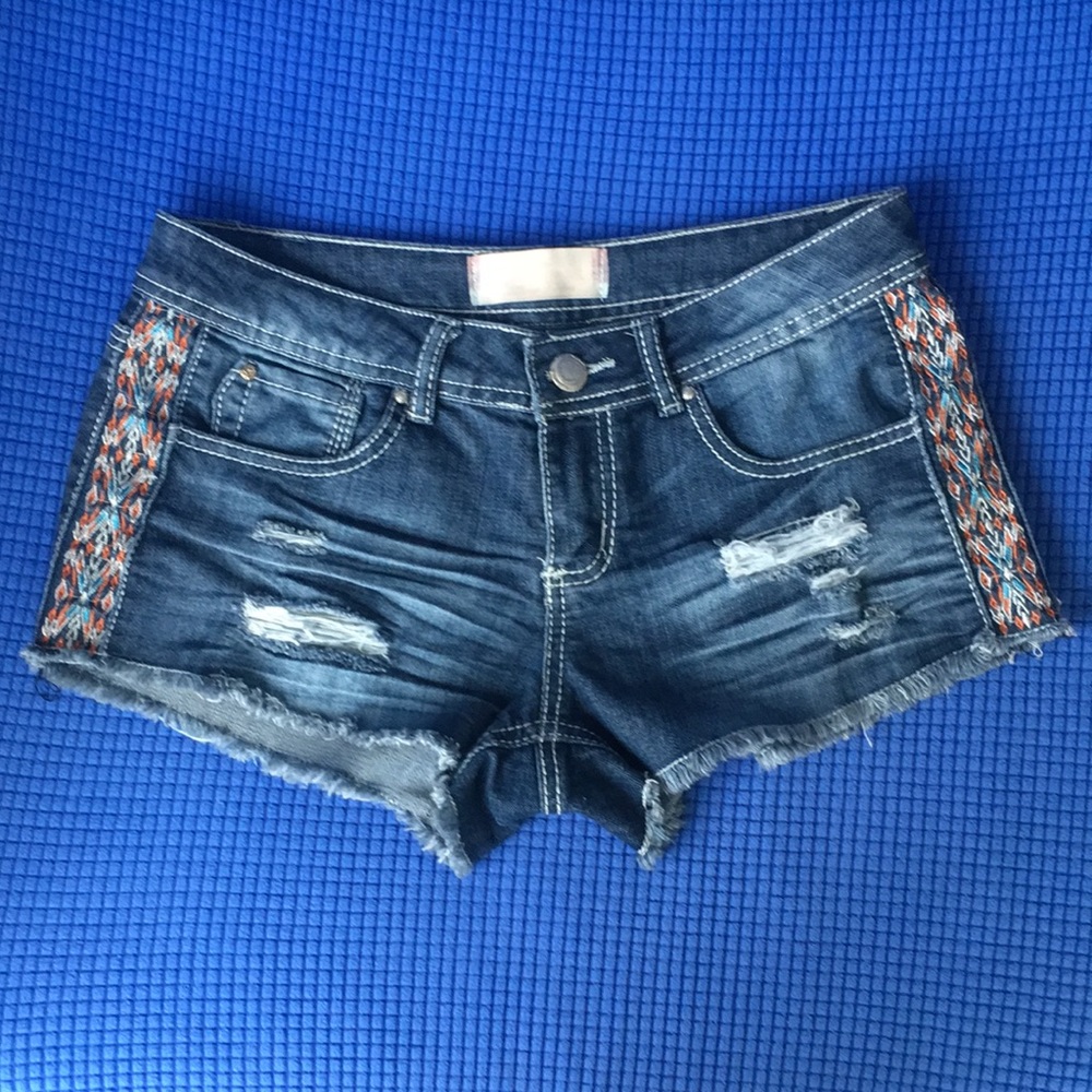 Almost Famous Juniors jean shorts - Sz 9